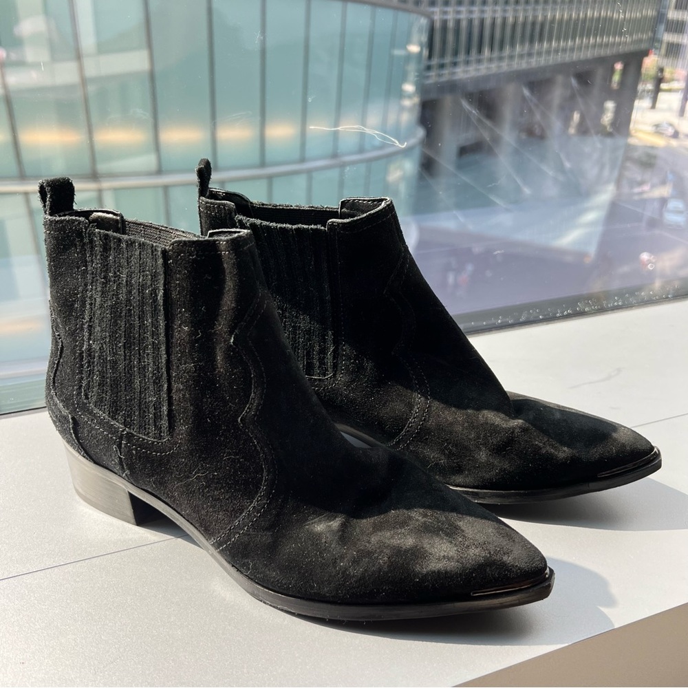 Marc Fisher Size 8 Yohani Suede Black Bootie Western Chelsea Boots